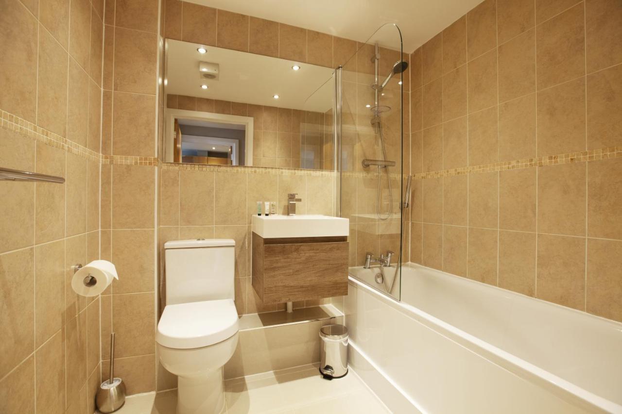 Urban Living'S - The Wesley Beautiful City Centre Apartment With Balcony Oxford Buitenkant foto