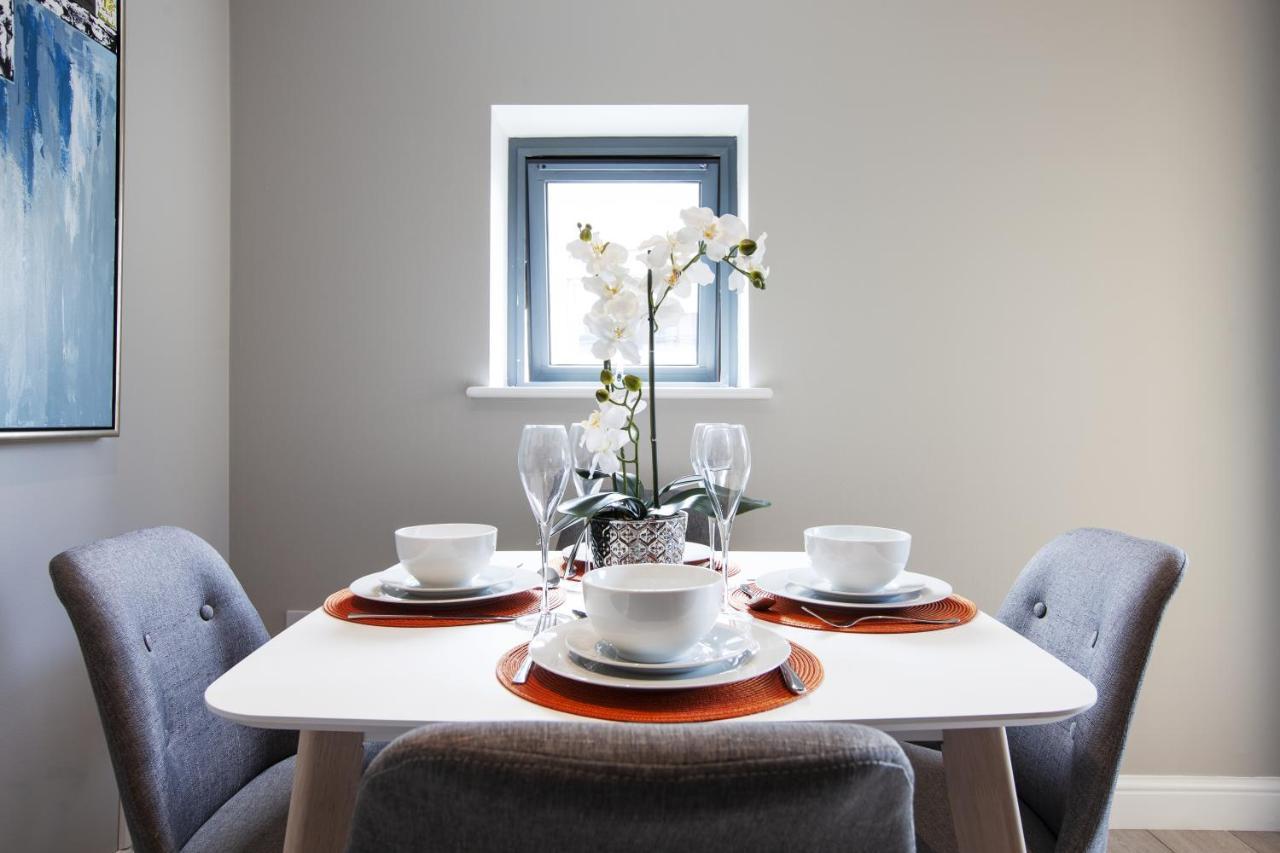Urban Living'S - The Wesley Beautiful City Centre Apartment With Balcony Oxford Buitenkant foto