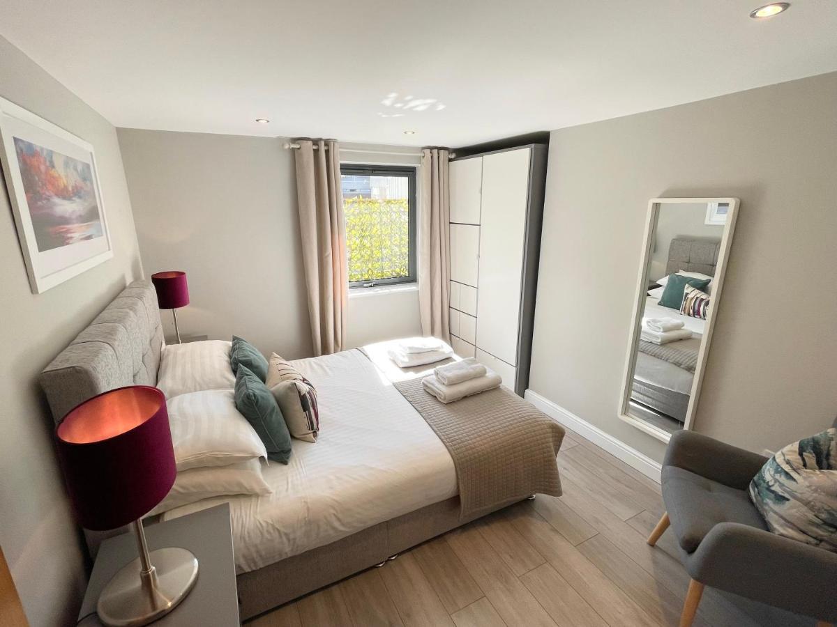 Urban Living'S - The Wesley Beautiful City Centre Apartment With Balcony Oxford Buitenkant foto